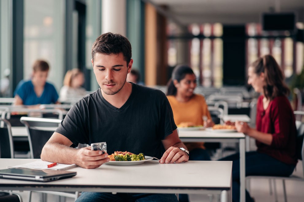 All student restaurants and cafeterias open for the start of the semester