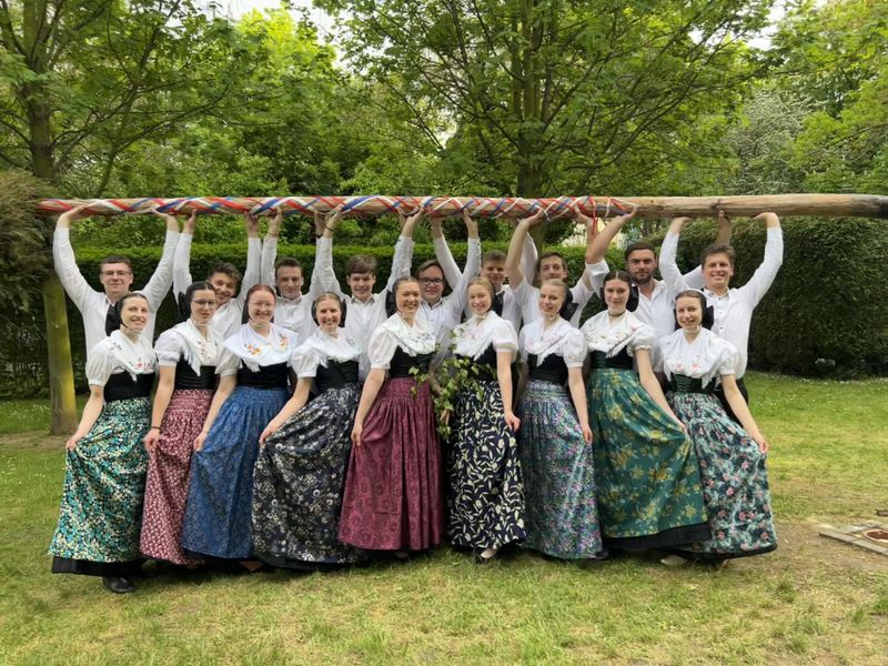 “Maibaumwerfen” and “Hexenbrennen”: Sorbian culture from the Lausitz region in Leipzig